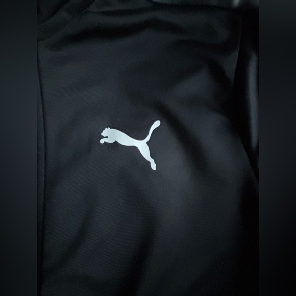 New without tags Puma track jacket Boys size M 10/12 Large Puma logo on back. - Picture 3 of 4